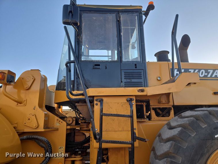 image for item ET1154 2007 Hyundai HL760-7A wheel loader