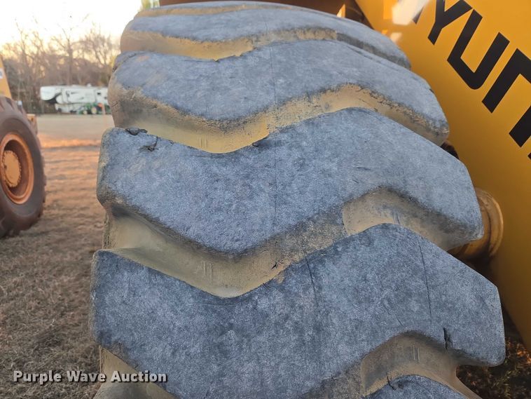 image for item ET1154 2007 Hyundai HL760-7A wheel loader