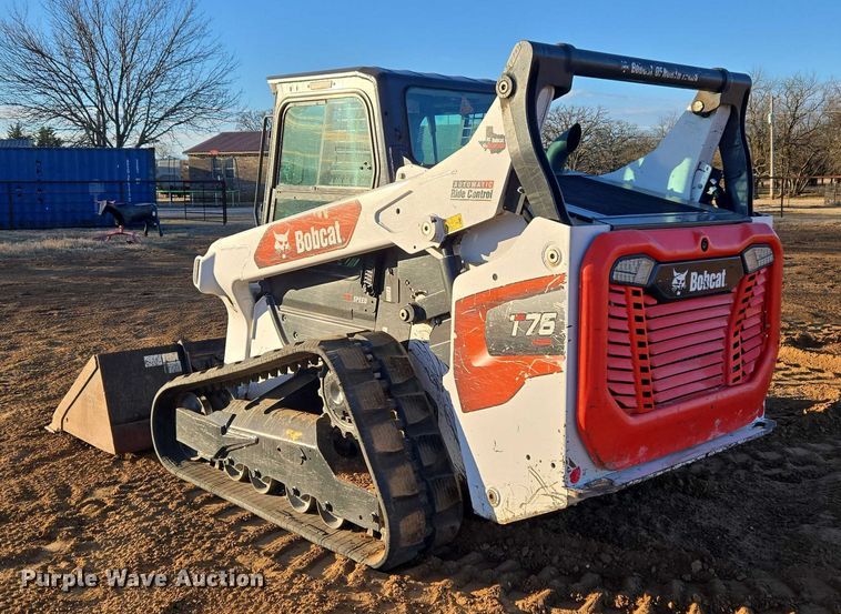 image for item ET1162 2021 Bobcat T76 tracked skid steer loader
