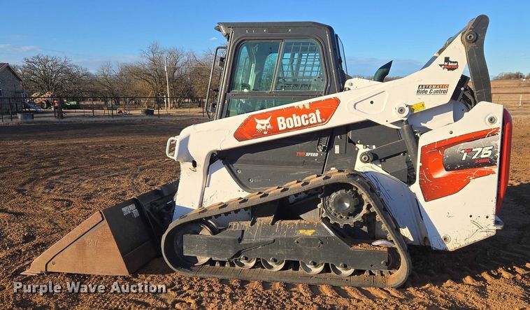 image for item ET1162 2021 Bobcat T76 tracked skid steer loader