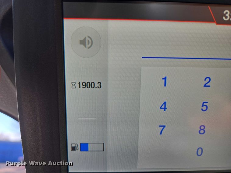 image for item ET1162 2021 Bobcat T76 tracked skid steer loader