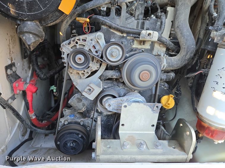 image for item ET1162 2021 Bobcat T76 tracked skid steer loader