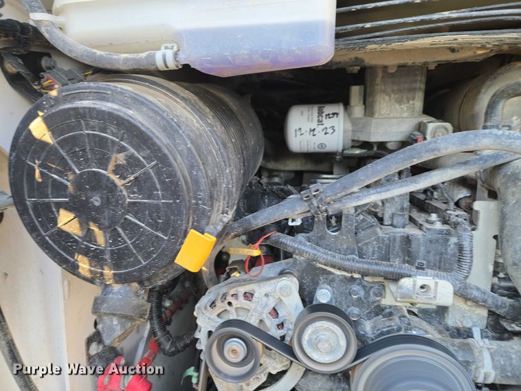 image for item ET1162 2021 Bobcat T76 tracked skid steer loader