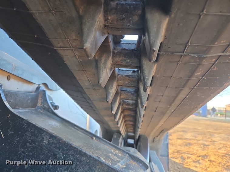 image for item ET1162 2021 Bobcat T76 tracked skid steer loader