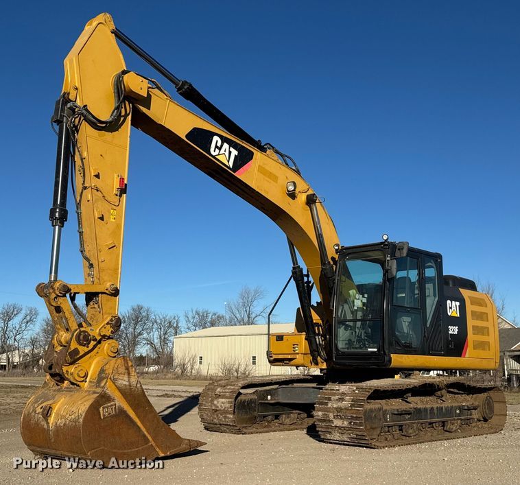 image for item ET4135 2017 Caterpillar 323FL excavator