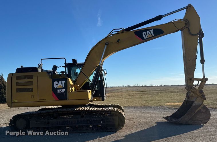image for item ET4135 2017 Caterpillar 323FL excavator