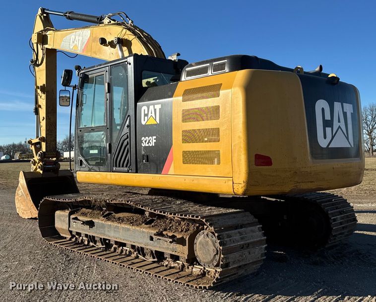 image for item ET4135 2017 Caterpillar 323FL excavator