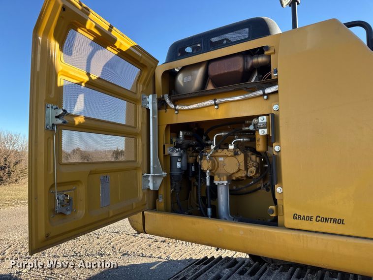 image for item ET4135 2017 Caterpillar 323FL excavator