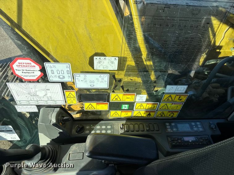 image for item ET4135 2017 Caterpillar 323FL excavator