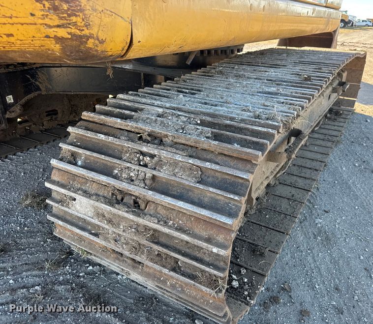 image for item ET4135 2017 Caterpillar 323FL excavator