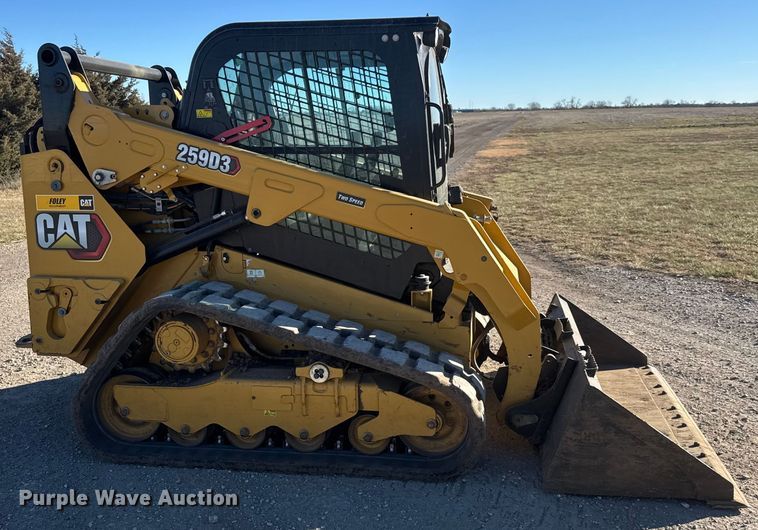 image for item ET4138 2022 Caterpillar 259D3 tracked skid steer loader