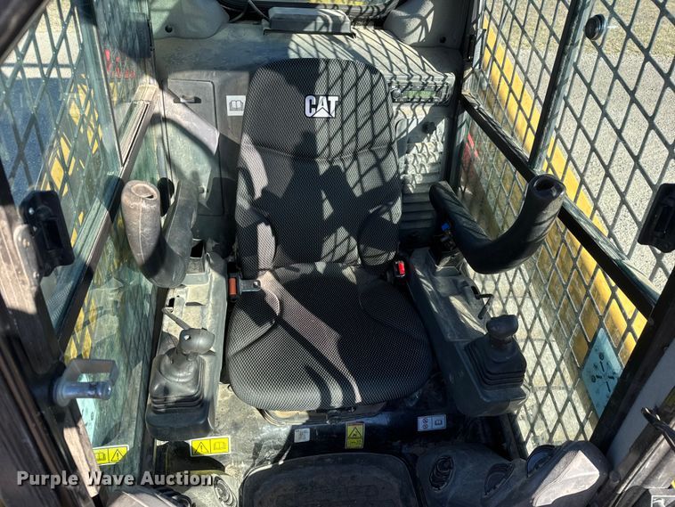 image for item ET4138 2022 Caterpillar 259D3 tracked skid steer loader