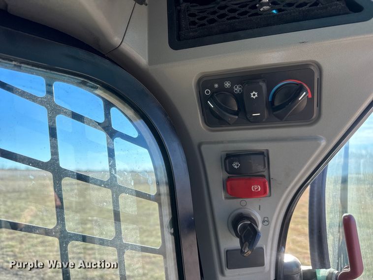 image for item ET4138 2022 Caterpillar 259D3 tracked skid steer loader