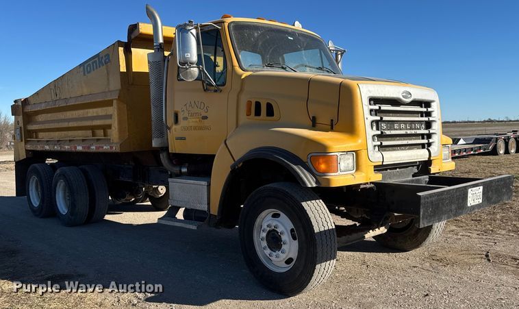 image for item ET4139 2005 Sterling L9500 Series Dump truck