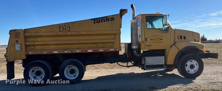 image for item ET4139 2005 Sterling L9500 Series Dump truck