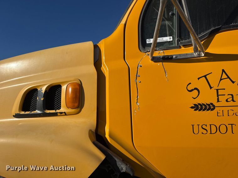 image for item ET4139 2005 Sterling L9500 Series Dump truck