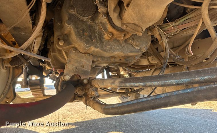 image for item ET4139 2005 Sterling L9500 Series Dump truck