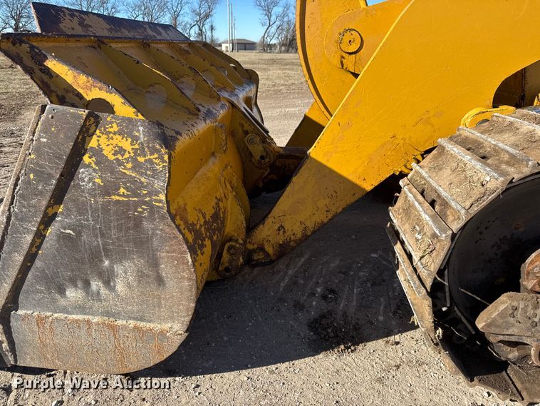 image for item ET4140 1994 Caterpillar 953B track loader