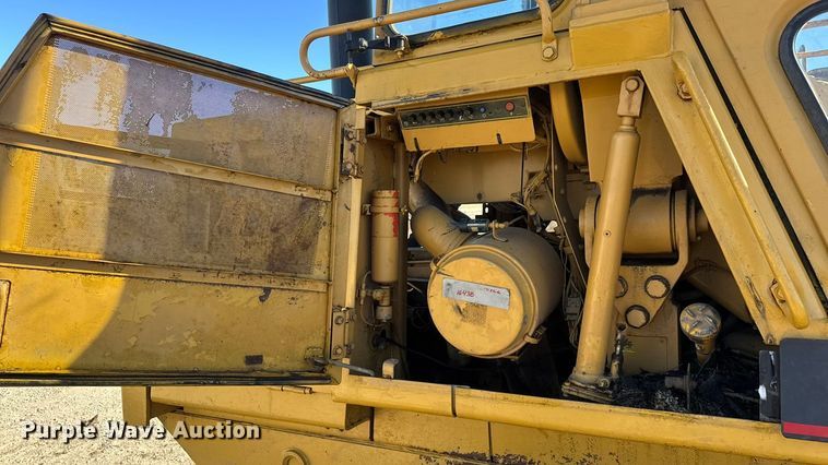 image for item ET4140 1994 Caterpillar 953B track loader