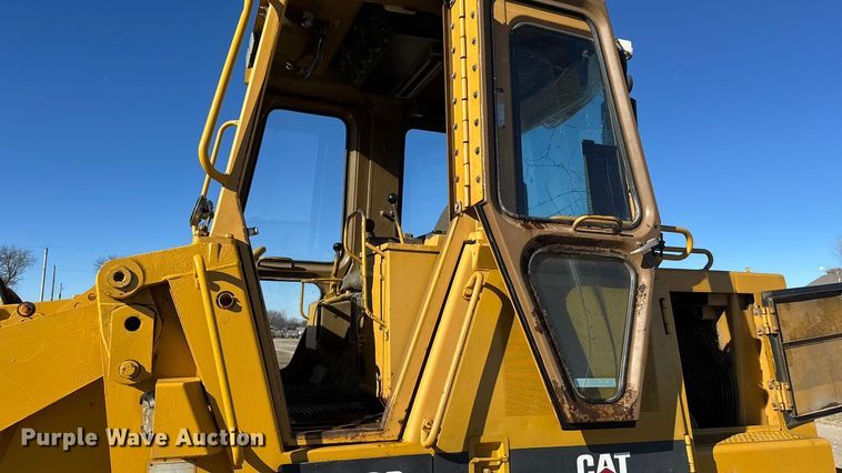 image for item ET4140 1994 Caterpillar 953B track loader