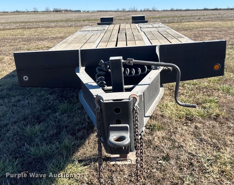 image for item ET4142 1995 Interstate 20DT equipment trailer