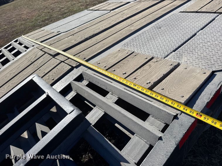 image for item ET4142 1995 Interstate 20DT equipment trailer