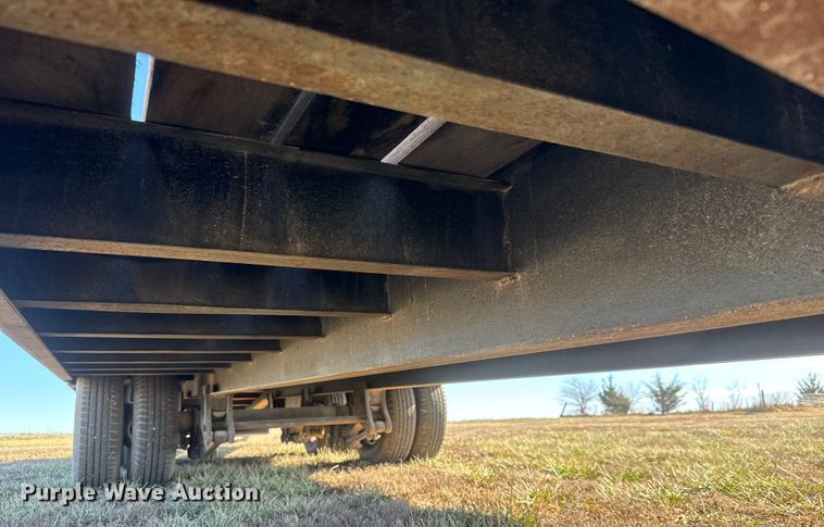 image for item ET4142 1995 Interstate 20DT equipment trailer