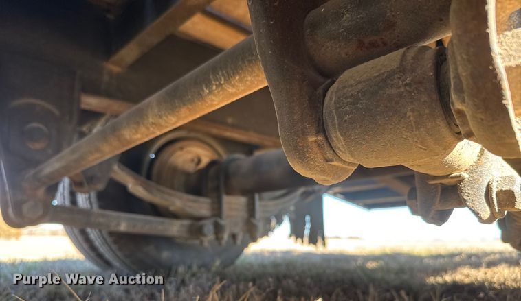 image for item ET4142 1995 Interstate 20DT equipment trailer