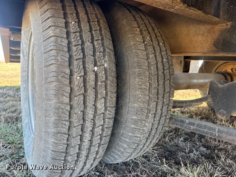 image for item ET4142 1995 Interstate 20DT equipment trailer