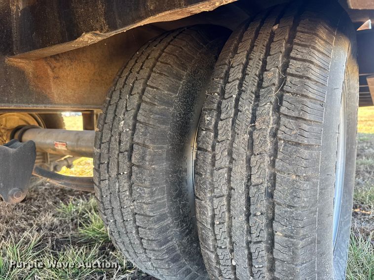 image for item ET4142 1995 Interstate 20DT equipment trailer