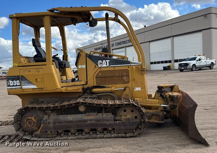 image for item ET4158 2005 Caterpillar D3G XL dozer
