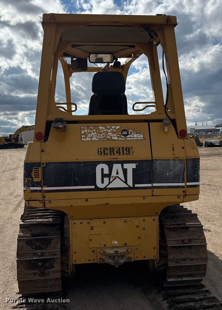 image for item ET4158 2005 Caterpillar D3G XL dozer