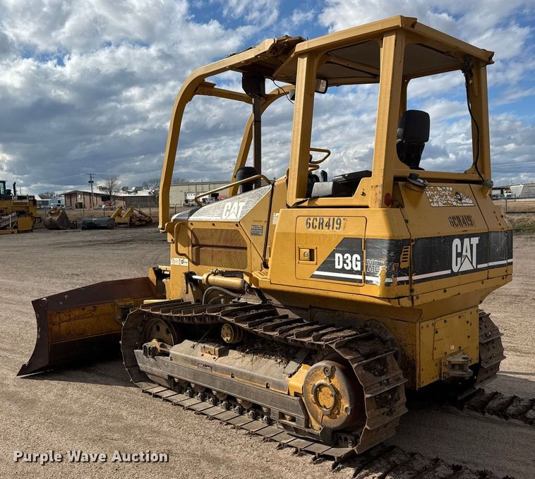 image for item ET4158 2005 Caterpillar D3G XL dozer