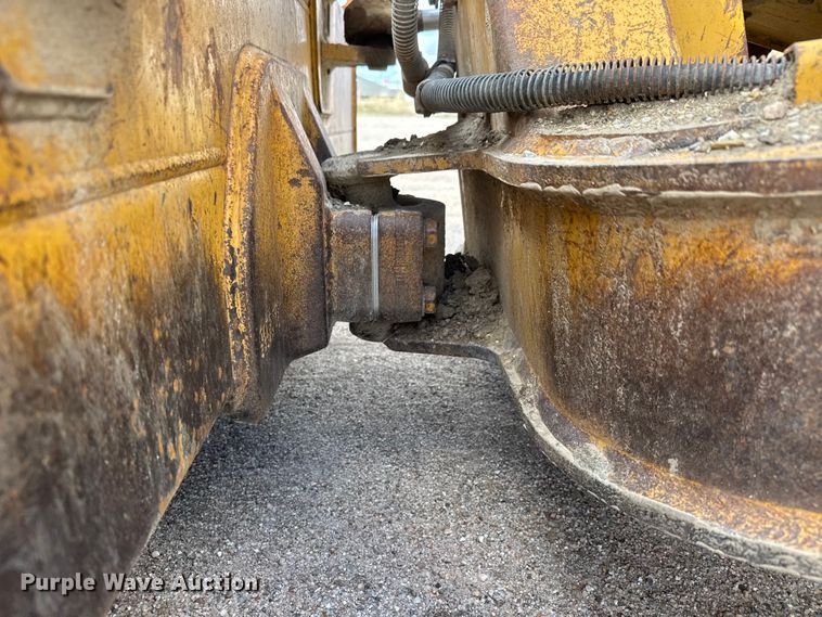 image for item ET4158 2005 Caterpillar D3G XL dozer