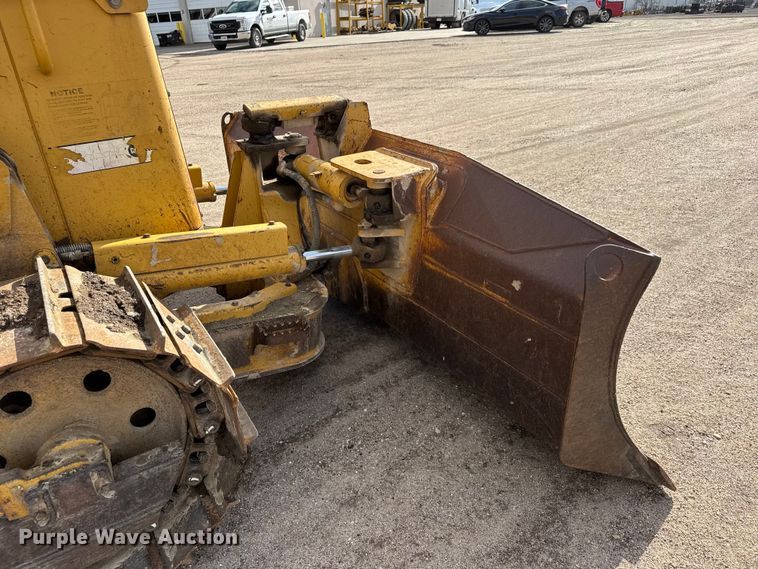 image for item ET4158 2005 Caterpillar D3G XL dozer