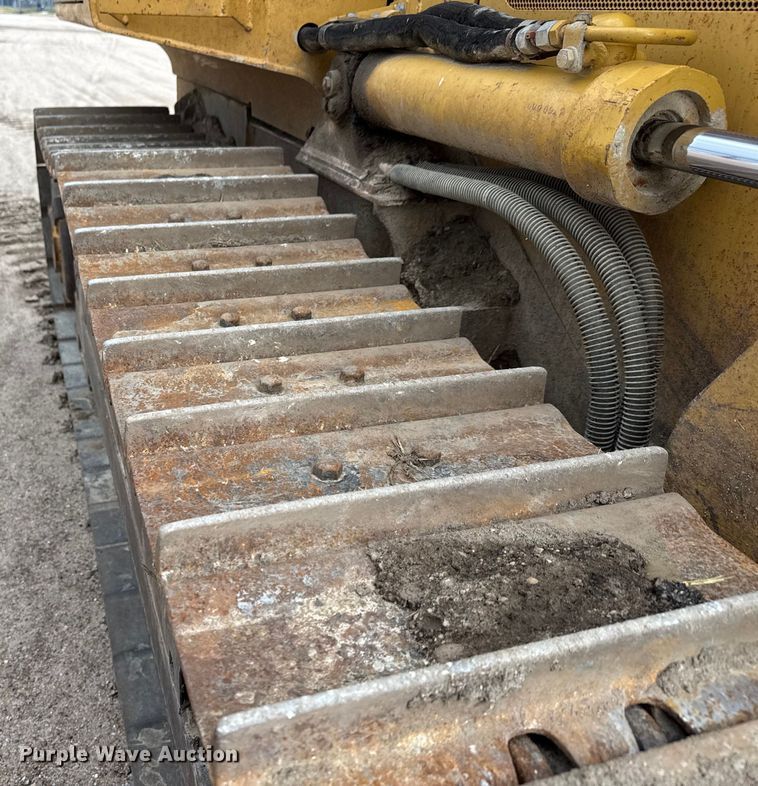 image for item ET4158 2005 Caterpillar D3G XL dozer