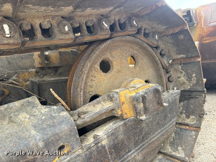 image for item ET4158 2005 Caterpillar D3G XL dozer