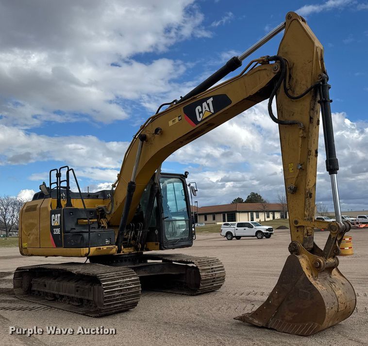 image for item ET4159 2013 Caterpillar 320E L excavator