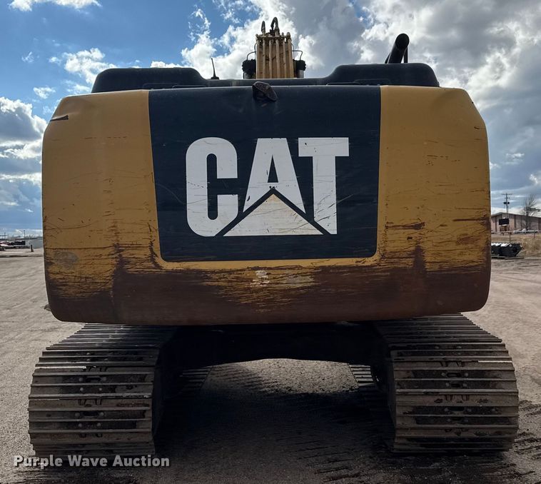 image for item ET4159 2013 Caterpillar 320E L excavator