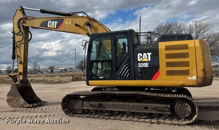 image for item ET4159 2013 Caterpillar 320E L excavator