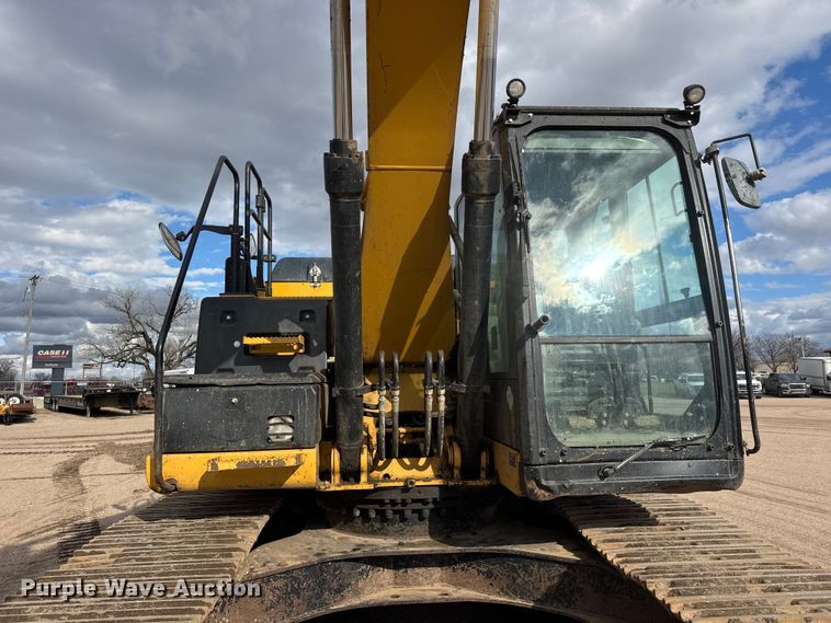 image for item ET4159 2013 Caterpillar 320E L excavator