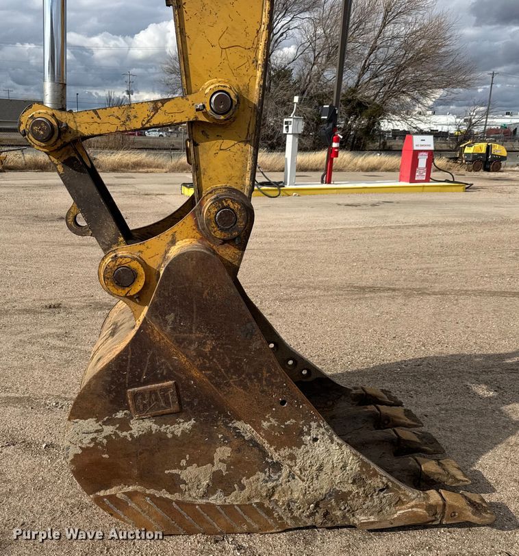 image for item ET4159 2013 Caterpillar 320E L excavator