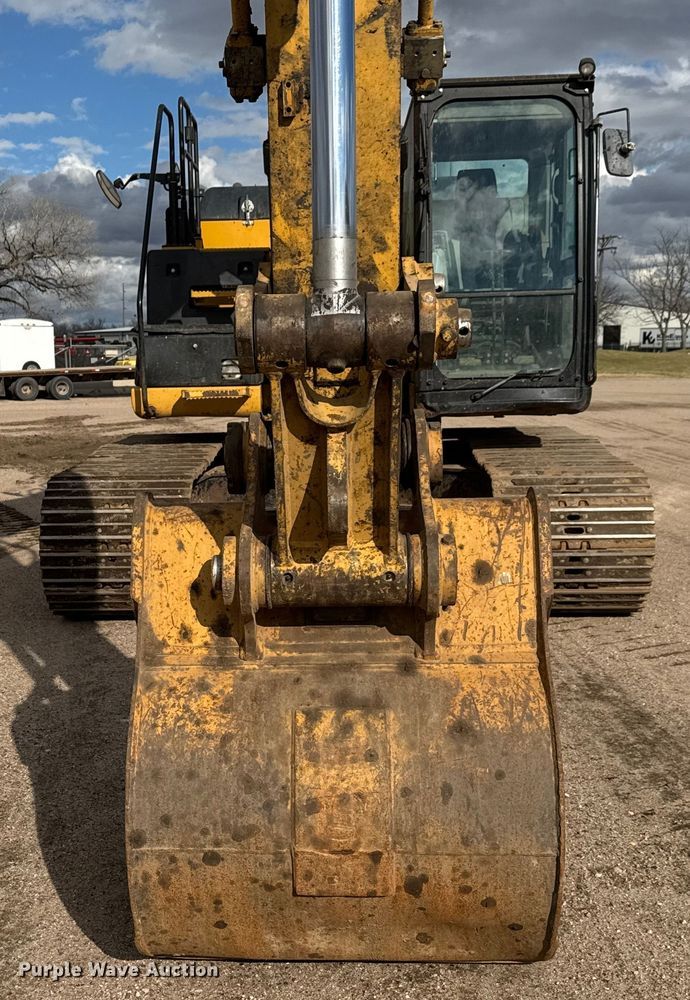 image for item ET4159 2013 Caterpillar 320E L excavator