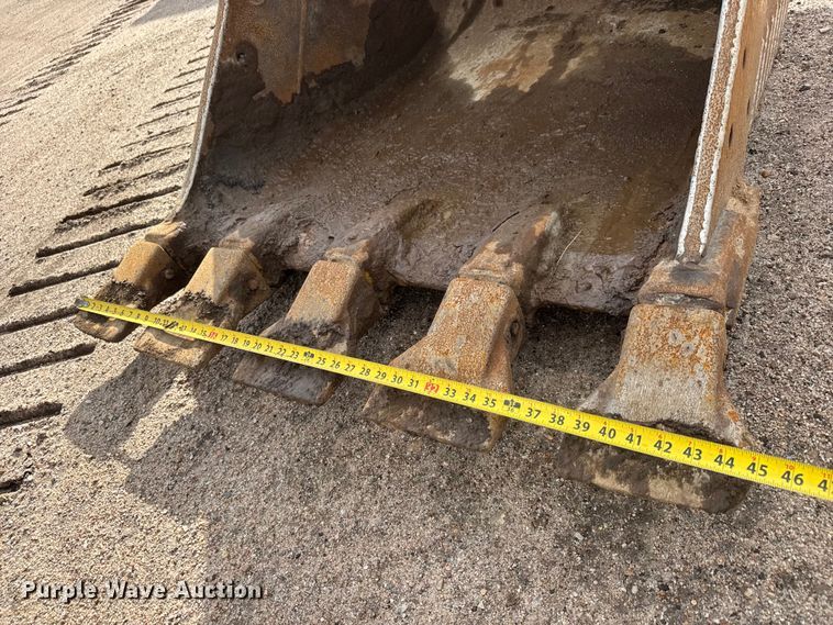 image for item ET4159 2013 Caterpillar 320E L excavator