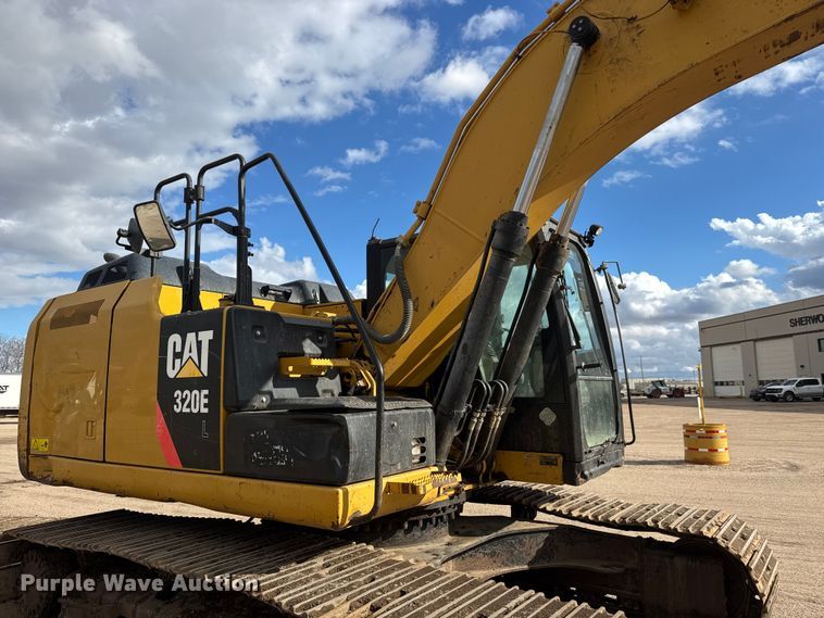 image for item ET4159 2013 Caterpillar 320E L excavator