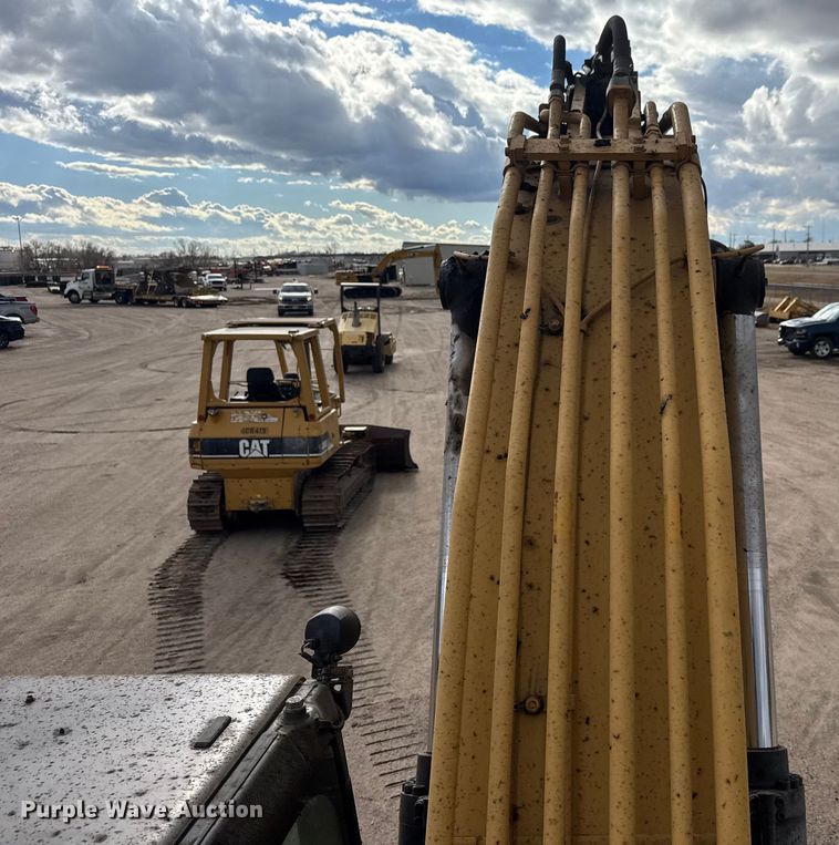 image for item ET4159 2013 Caterpillar 320E L excavator