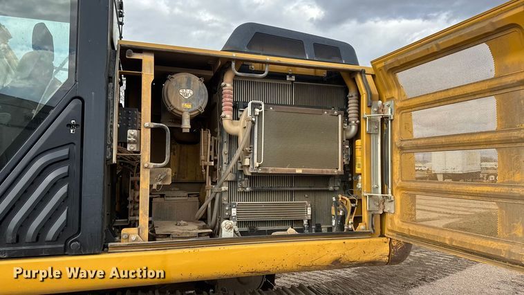 image for item ET4159 2013 Caterpillar 320E L excavator