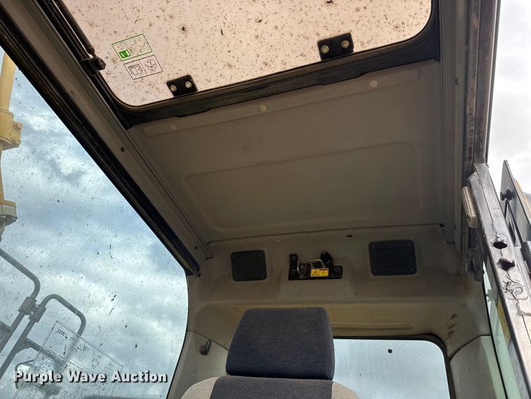 image for item ET4159 2013 Caterpillar 320E L excavator