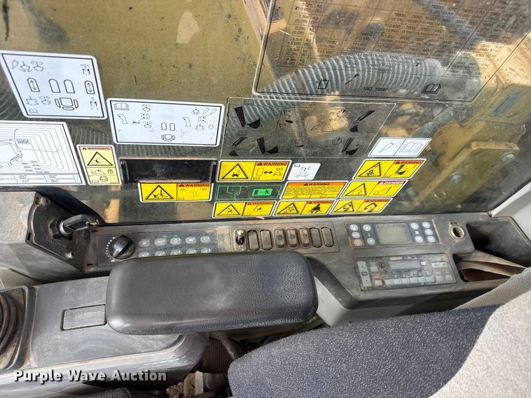 image for item ET4159 2013 Caterpillar 320E L excavator