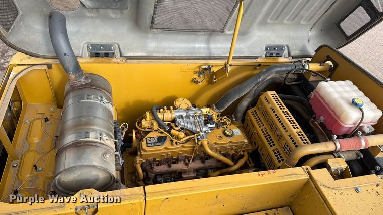 image for item ET4159 2013 Caterpillar 320E L excavator